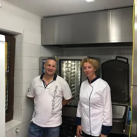 Admiralitas Kitchen And Restaurant Bed & Breakfast Leanyfalu