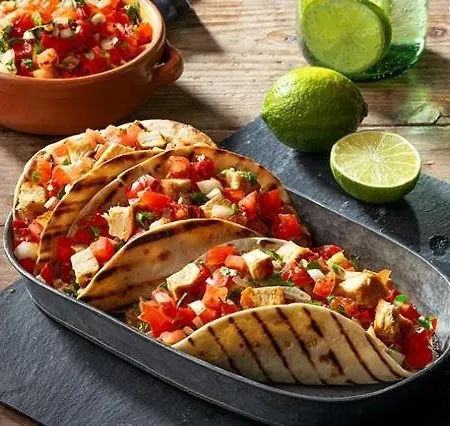 Admiralitas Kitchen And Restaurant לינה וארוחת בוקר Leányfalu