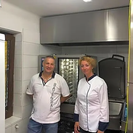 Admiralitas Kitchen And Restaurant Leányfalu