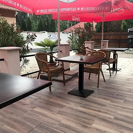 Admiralitas Kitchen And Restaurant Leanyfalu