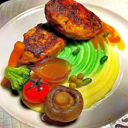 Admiralitas Kitchen And Restaurant 4*